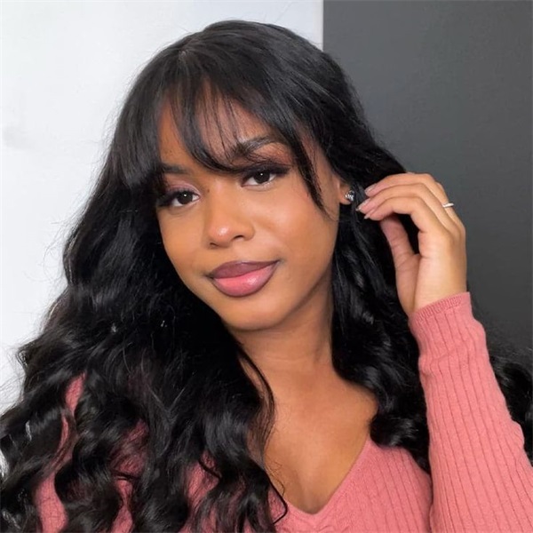 body wave wig with bangs